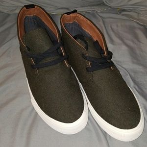 Old Navy fashion sneakers